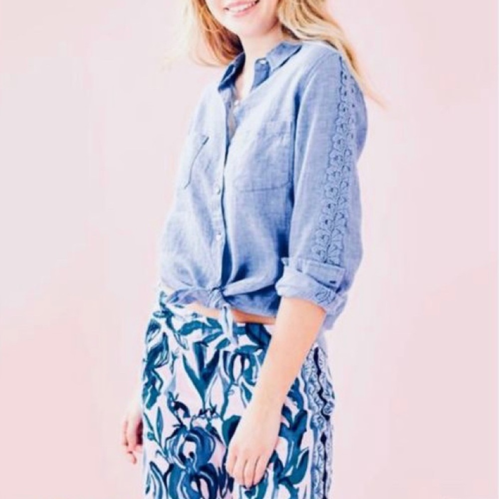 EUC Lilly Pulitzer Sea View Lace Button Down Top Bennett Blue